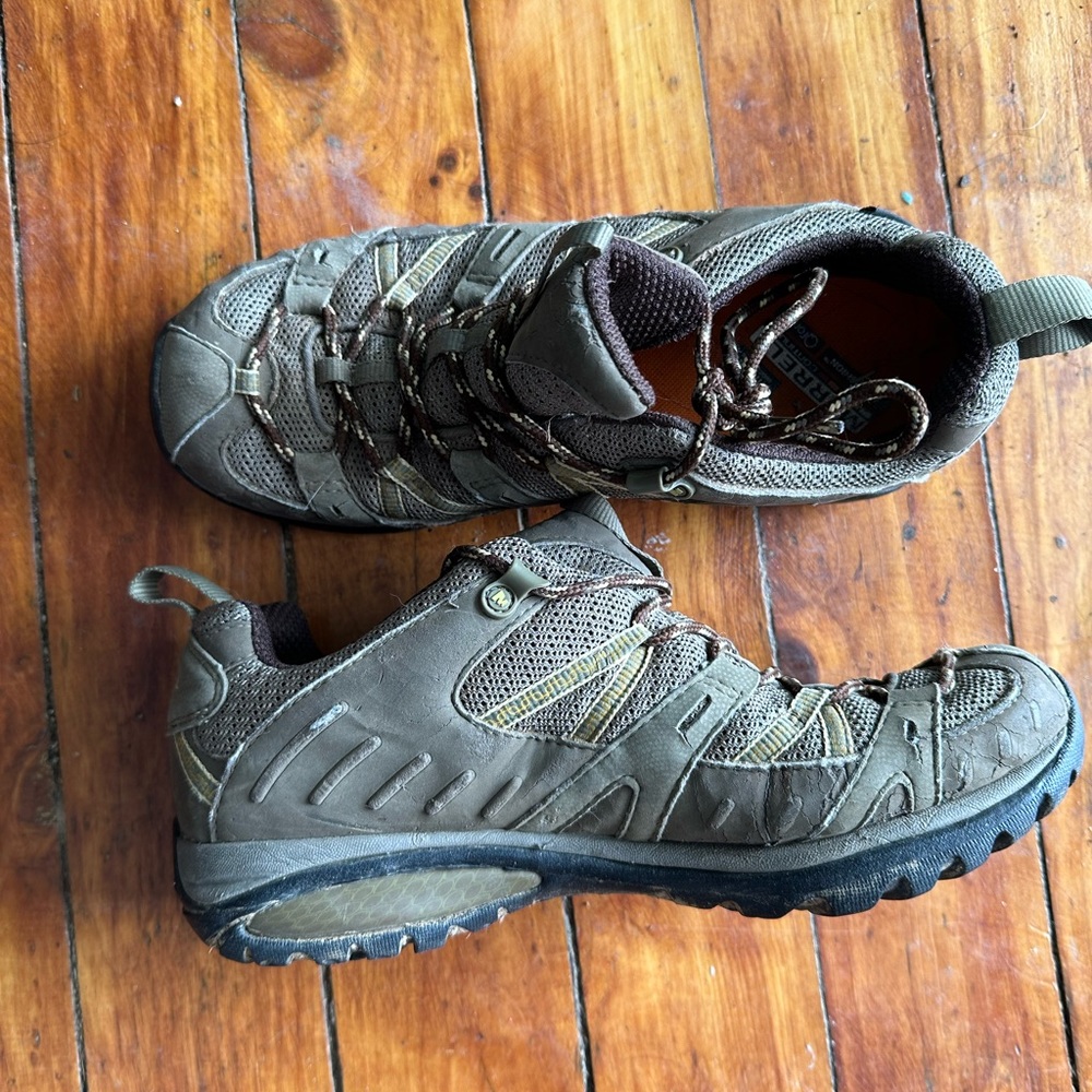 Merrell womens hiking boots